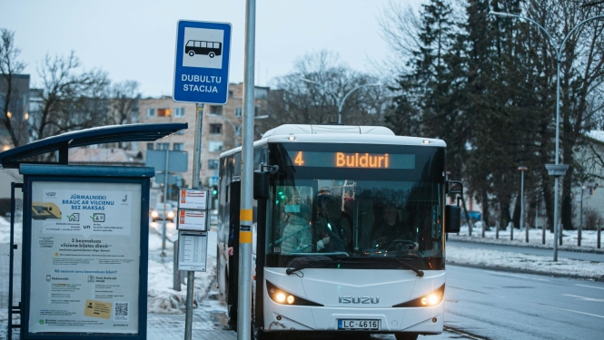 Jūrmalas sabiedriskais autobuss ziemā